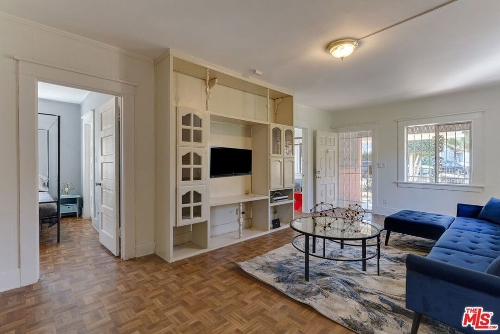 4825 Mascot Street - Photo 4