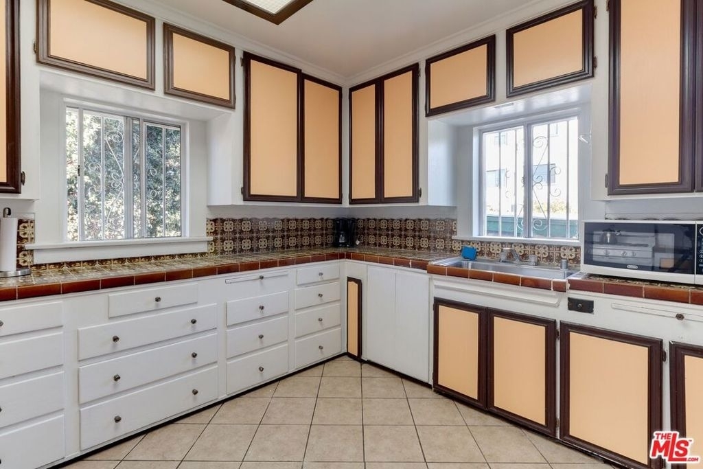4825 Mascot Street - Photo 16