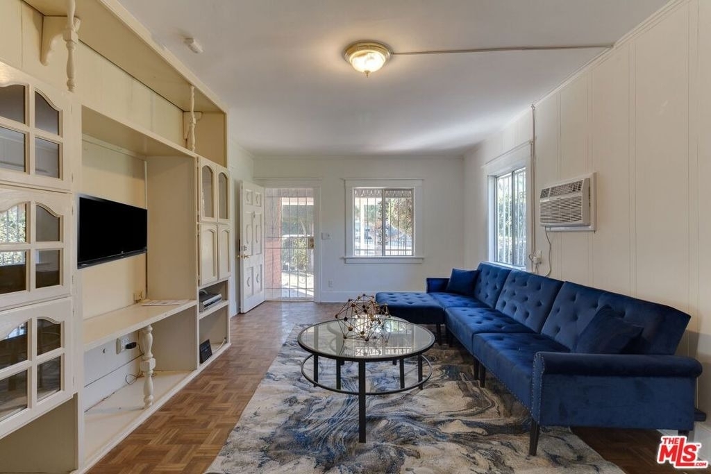4825 Mascot Street - Photo 3