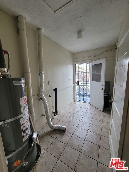 2934 1/2 S Normandie Avenue - Photo 6