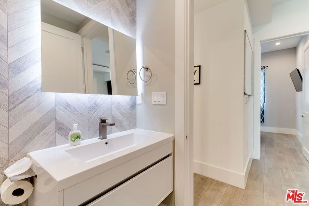 4826 W Pickford - Photo 12