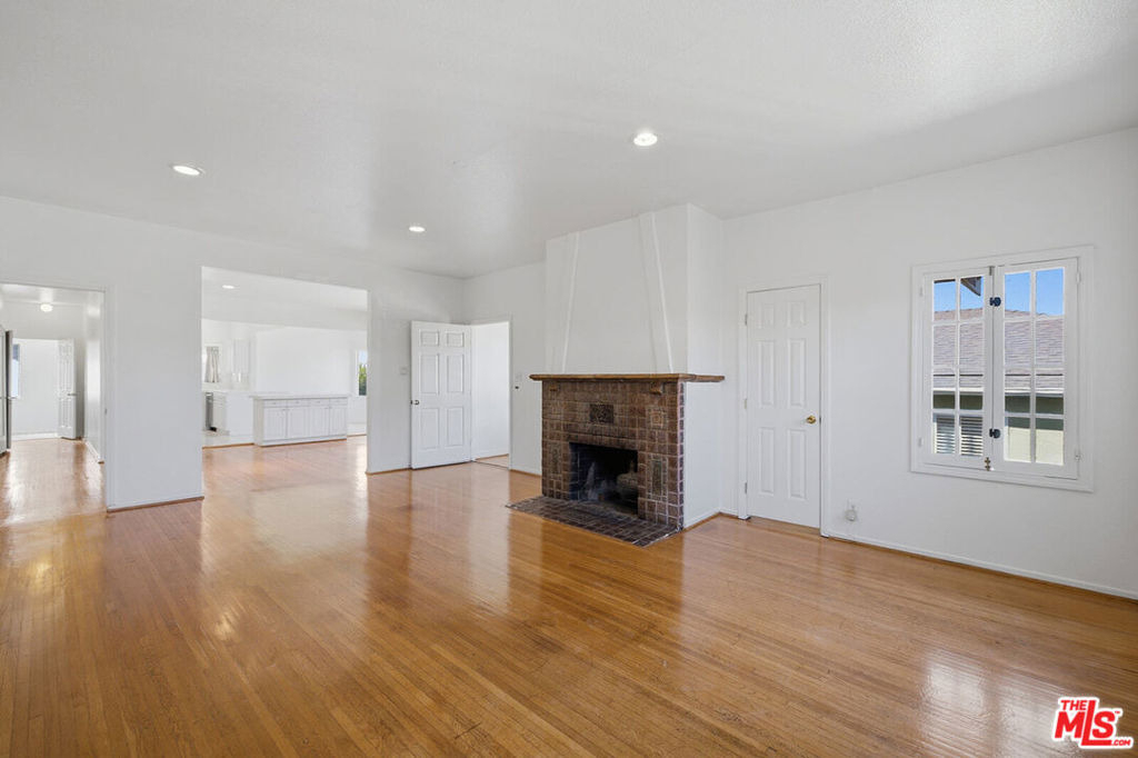 1097 S Orange Drive - Photo 11