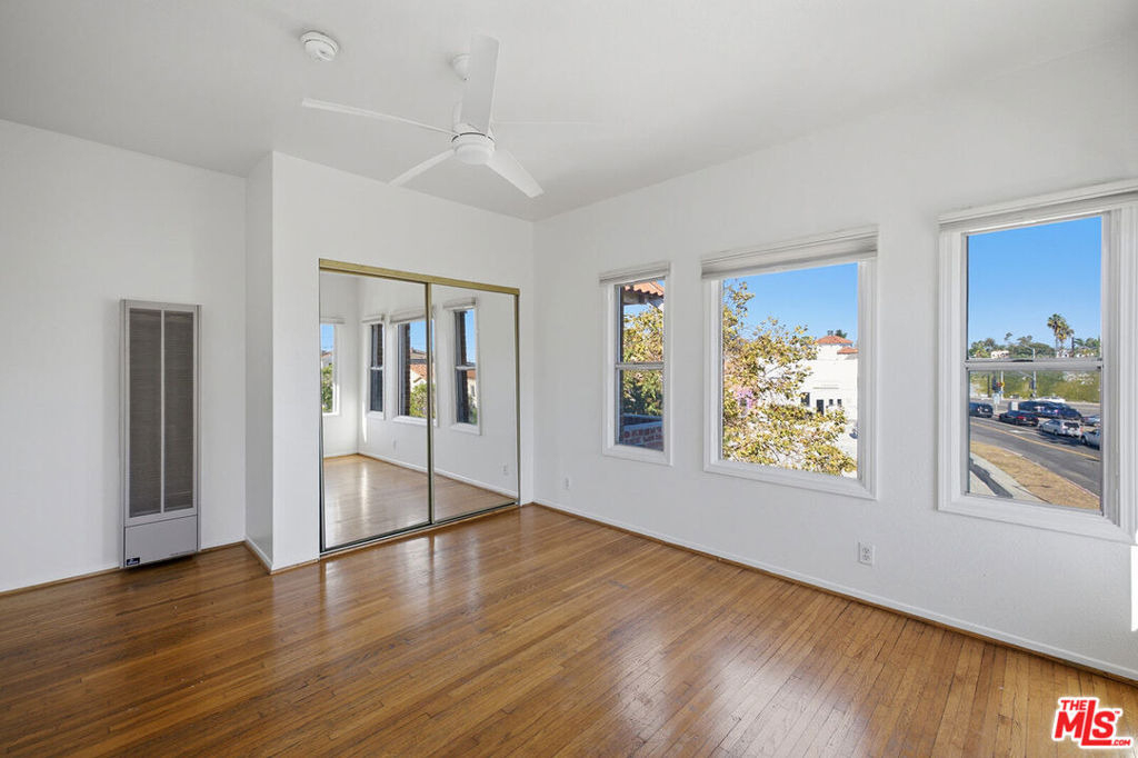 1097 S Orange Drive - Photo 33