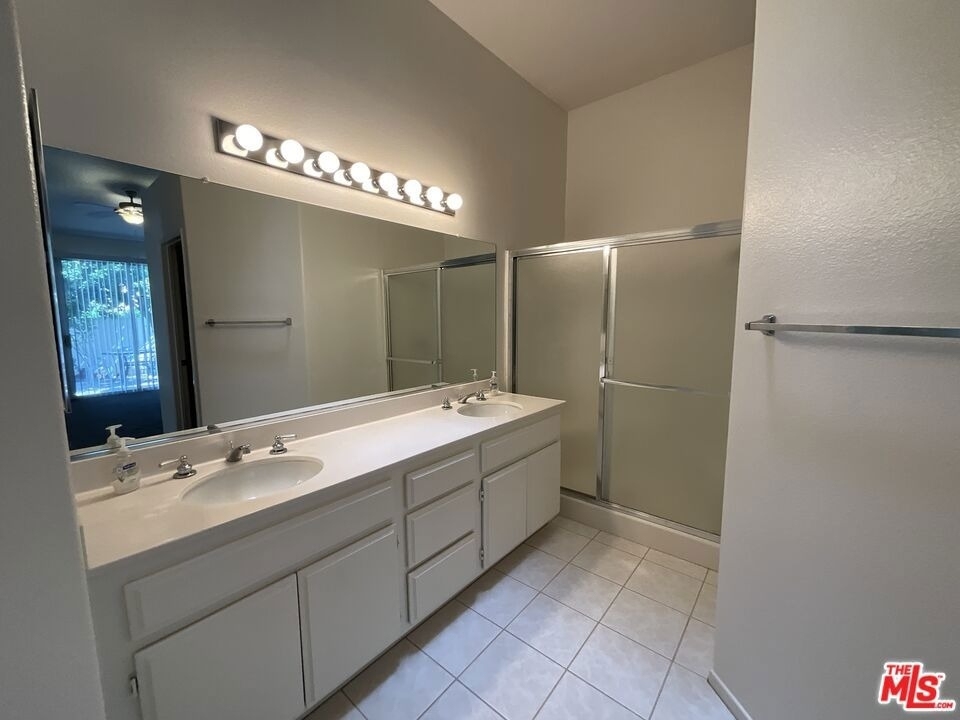 1439 Allin Lane - Photo 6