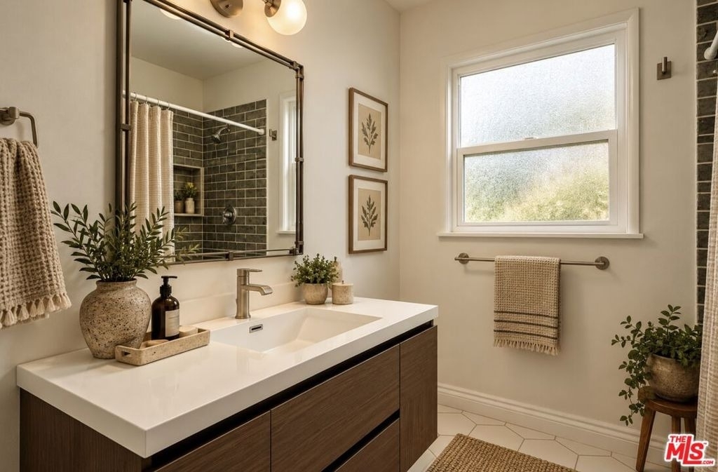6315 Craner Avenue - Photo 15
