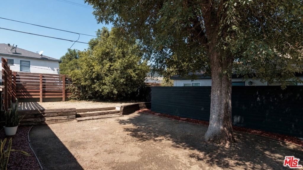 6315 Craner Avenue - Photo 27