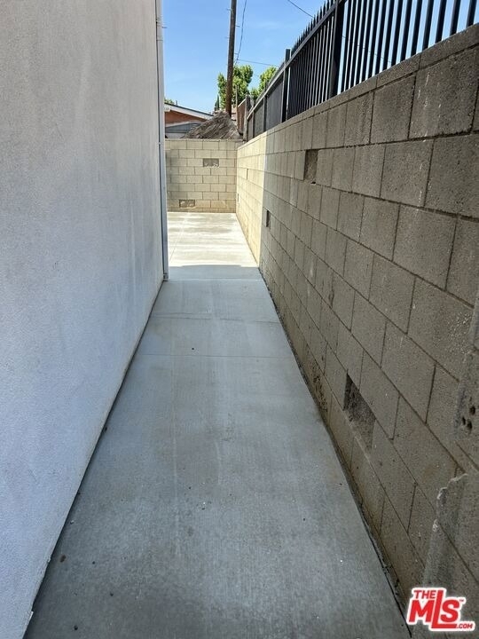 13757 Vanowen Street - Photo 14