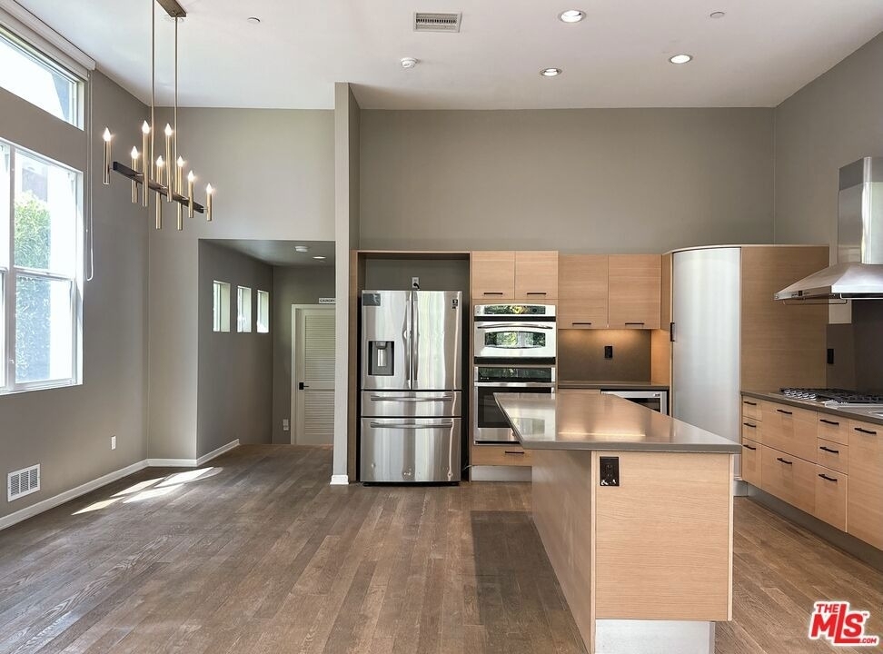 6581 Seabluff Drive - Photo 7