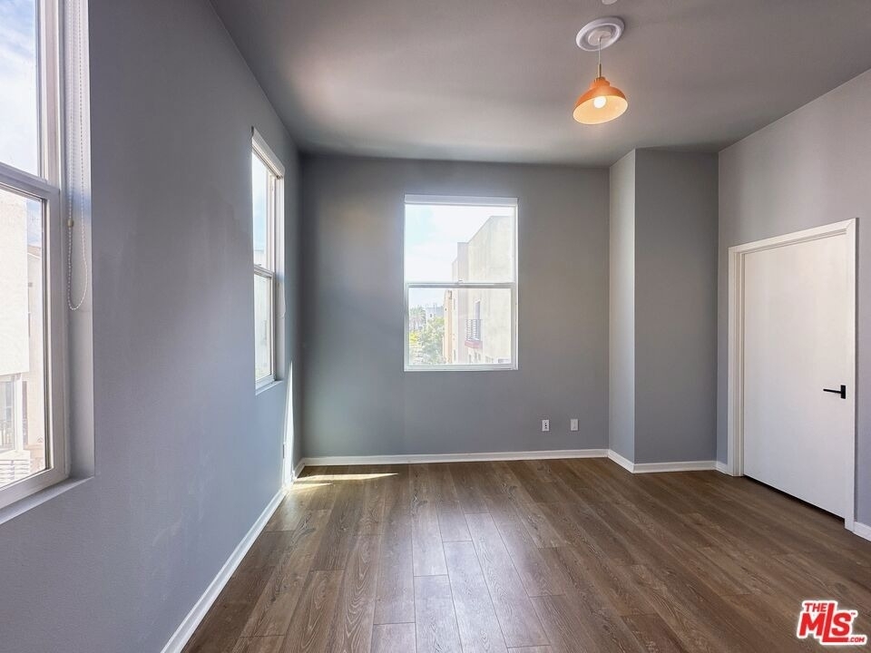 6581 Seabluff Drive - Photo 21