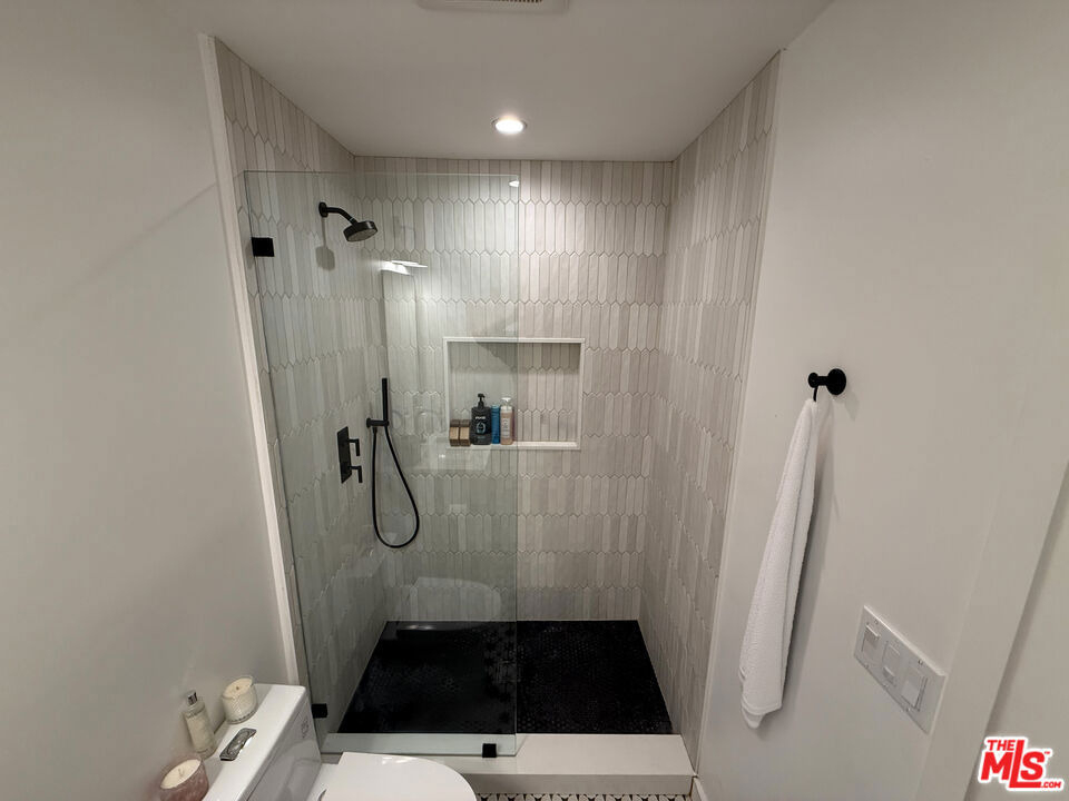 3607 Potomac Avenue - Photo 8