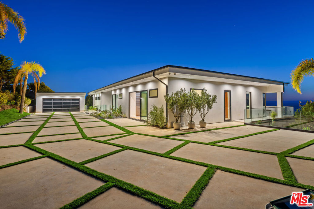 4732 Avenida Del Mar - Photo 24