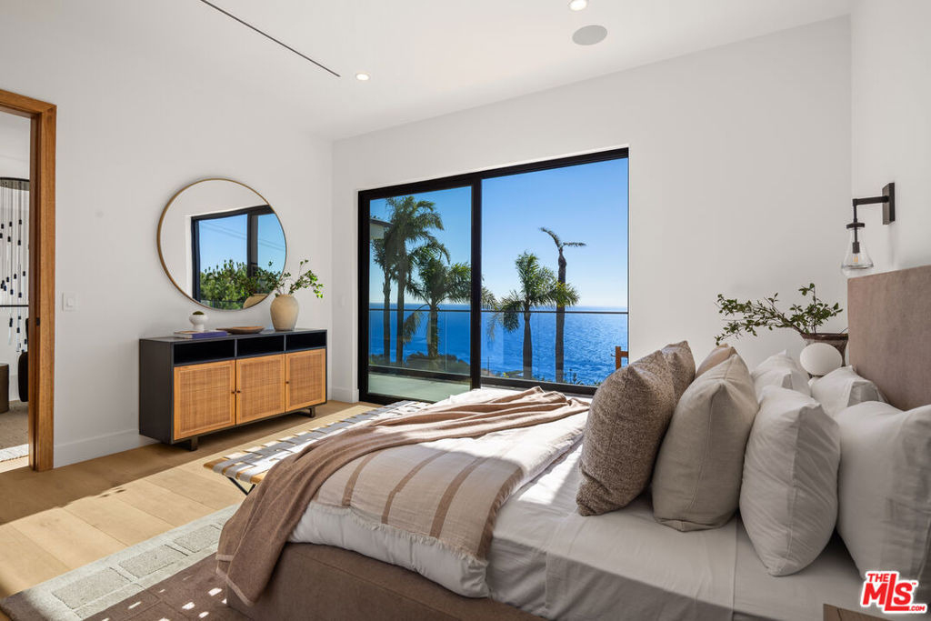 4732 Avenida Del Mar - Photo 18