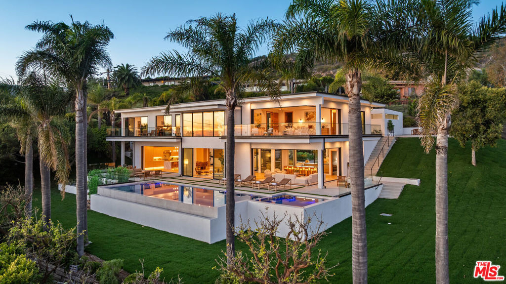 4732 Avenida Del Mar - Photo 1