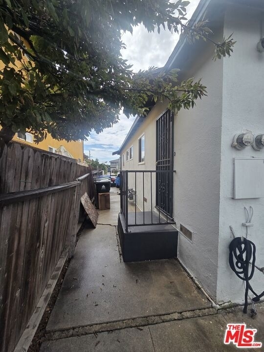 1515 1/2 W 85th Street - Photo 1