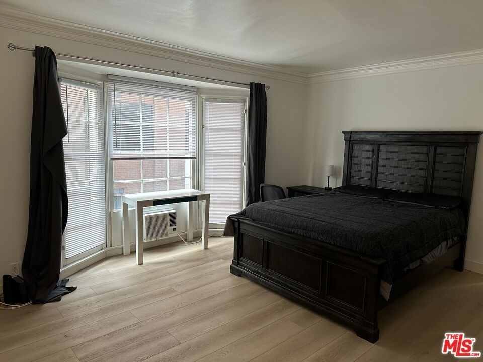 325 N Palm Drive - Photo 10