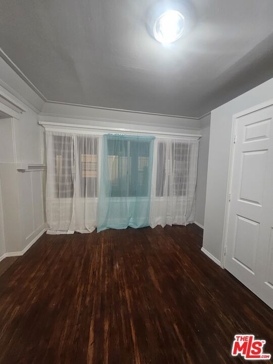 2932 1/2 S Normandie Avenue - Photo 13