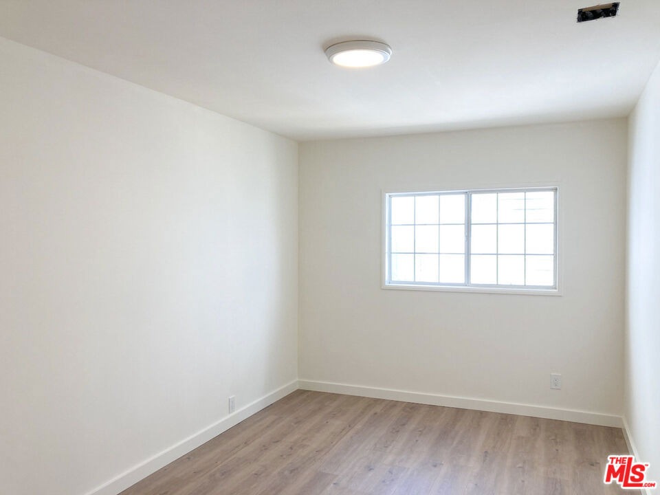 1249 23rd Street - Photo 11