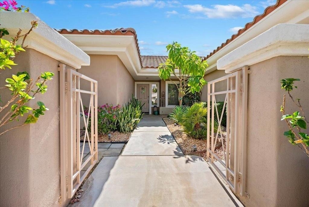 78561 Autumn Lane - Photo 2