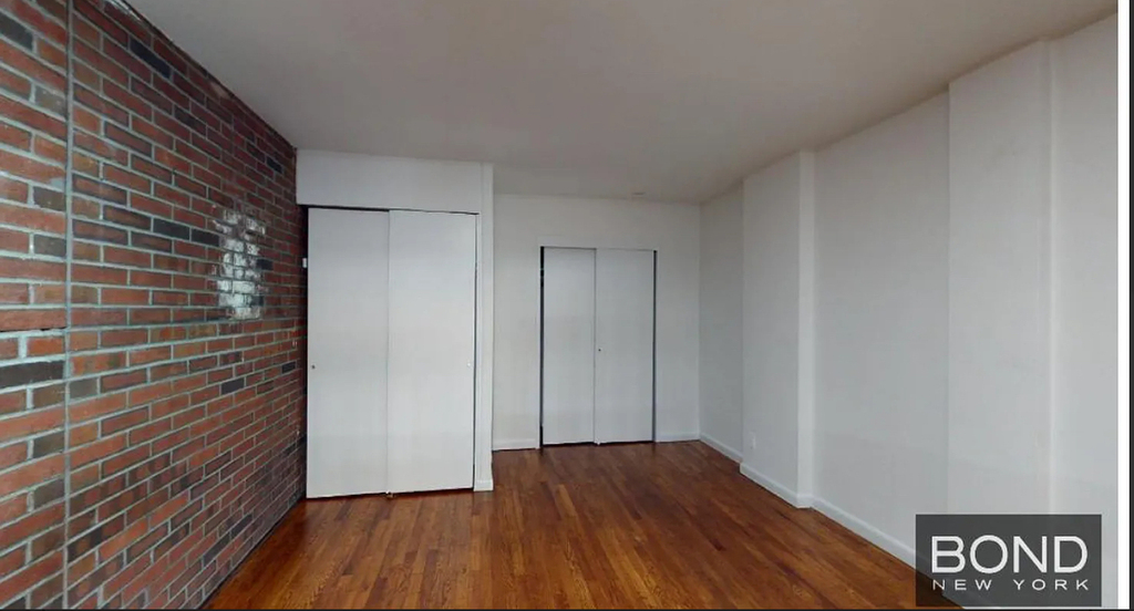 East 88th Street - Photo 6