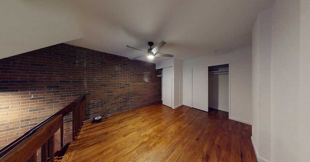 East 88th Street - Photo 5