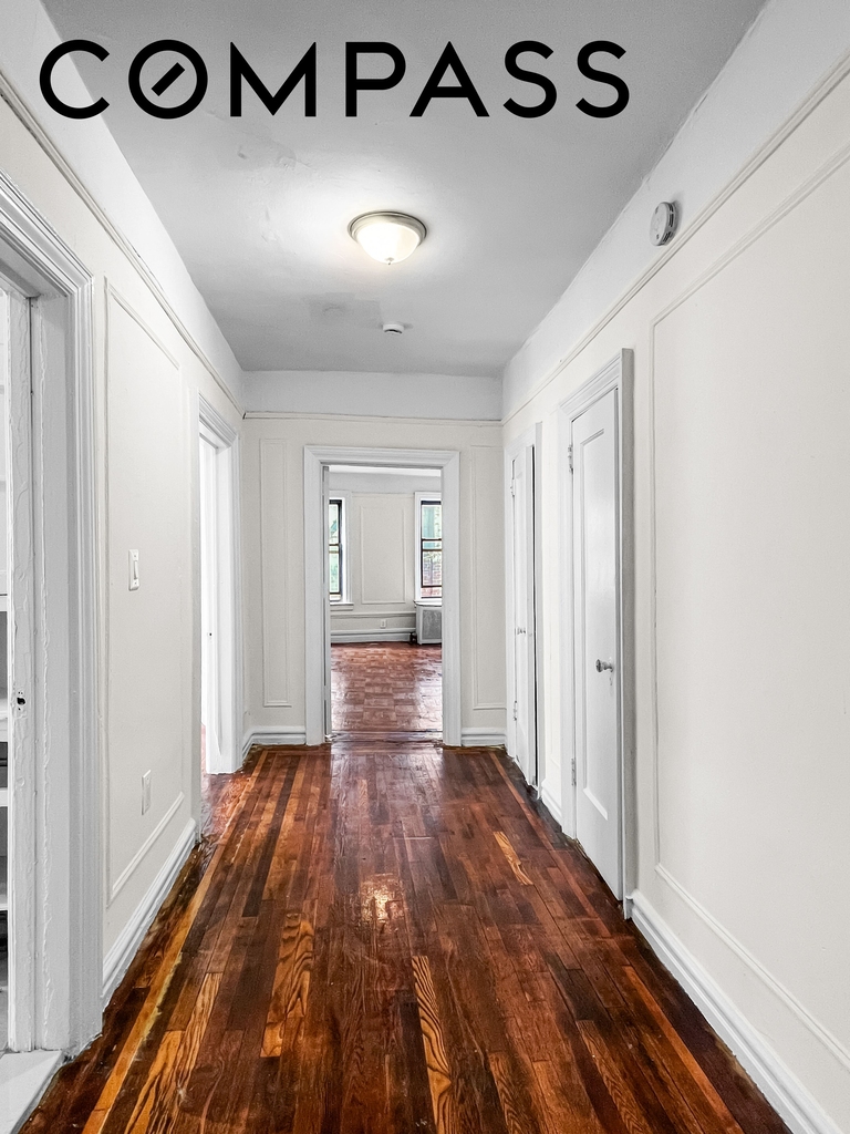 Reservoir Avenue - Photo 1
