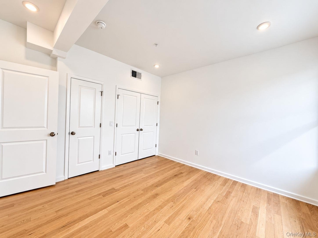155 S River St - Photo 6