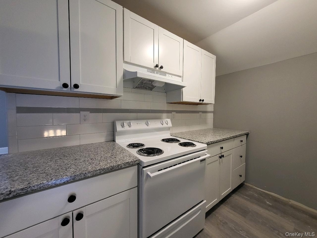 1 S Montgomery Street - Photo 8