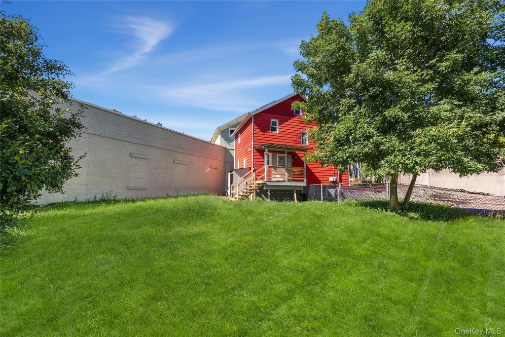 135 N Highland Avenue - Photo 17