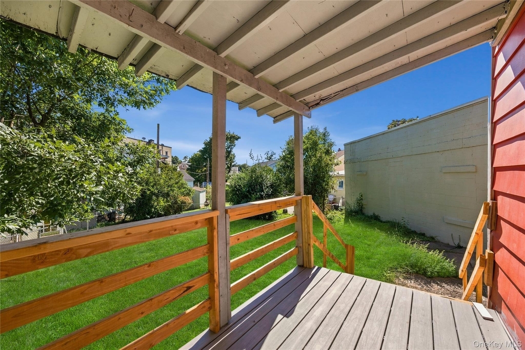 135 N Highland Avenue - Photo 15