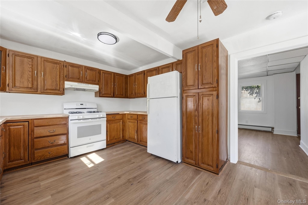 135 N Highland Avenue - Photo 1