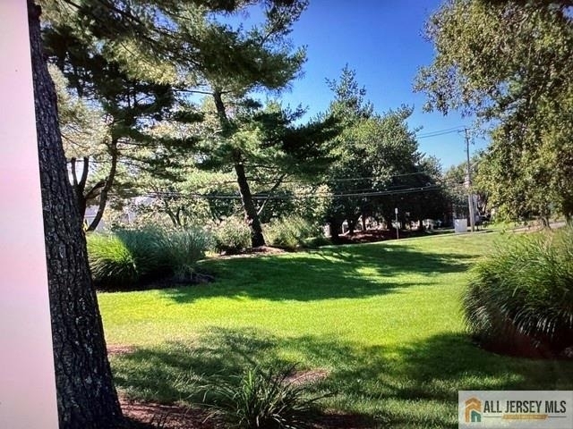 401 Yorkshire Place - Photo 18