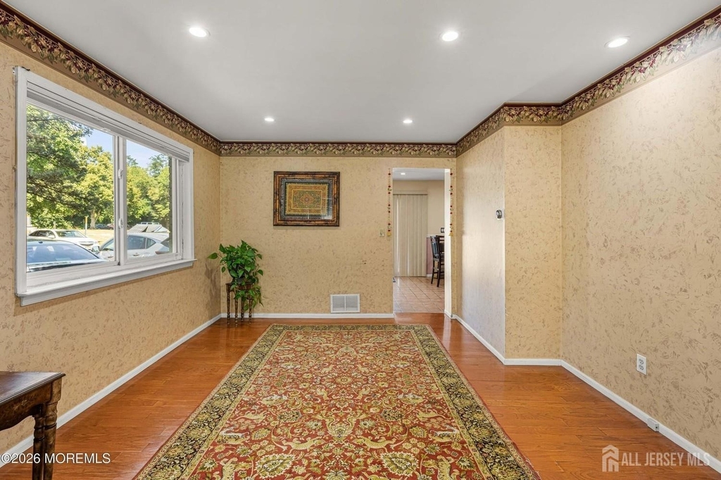 1 Quincy Circle - Photo 5
