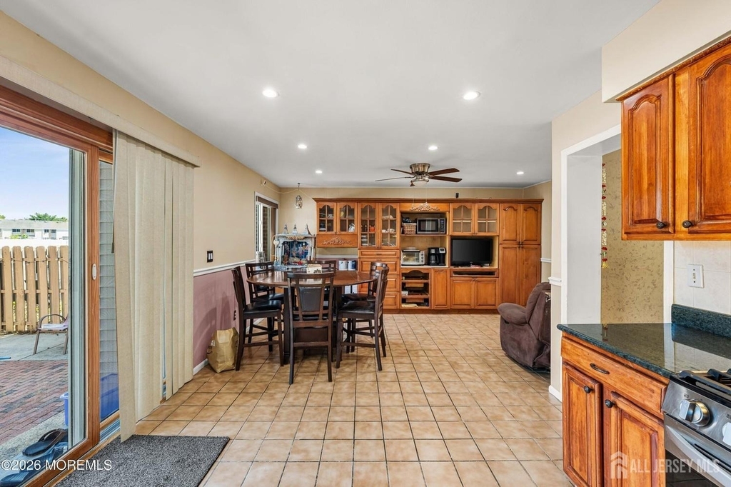 1 Quincy Circle - Photo 13