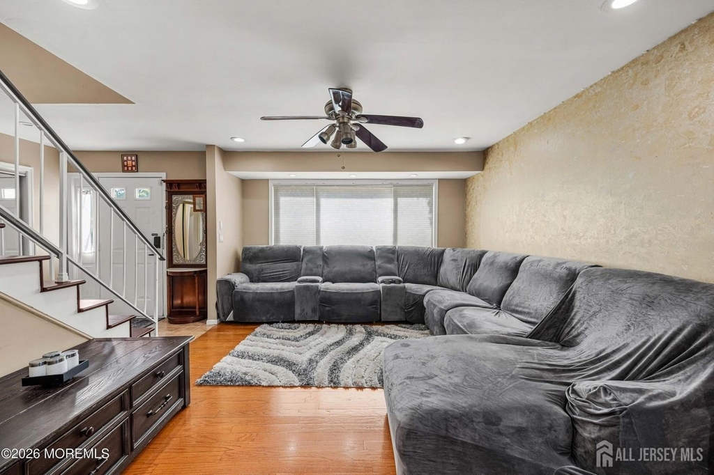 1 Quincy Circle - Photo 10