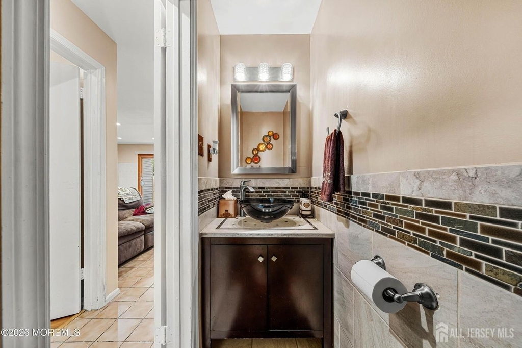 1 Quincy Circle - Photo 22