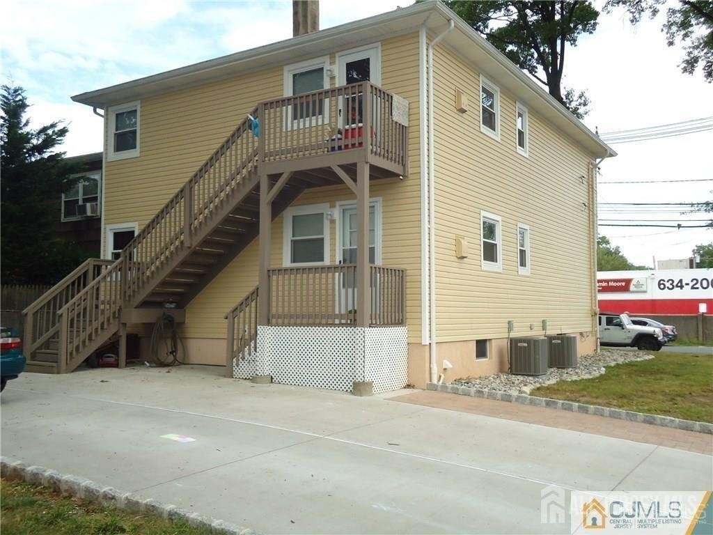 207 Avenel Street - Photo 1