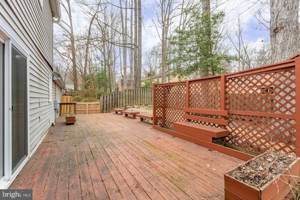 1130 Columbus Drive - Photo 27