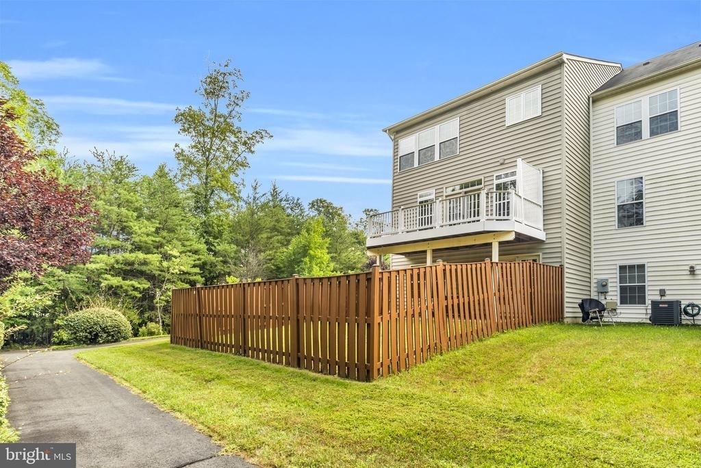 25241 Beach Place - Photo 37