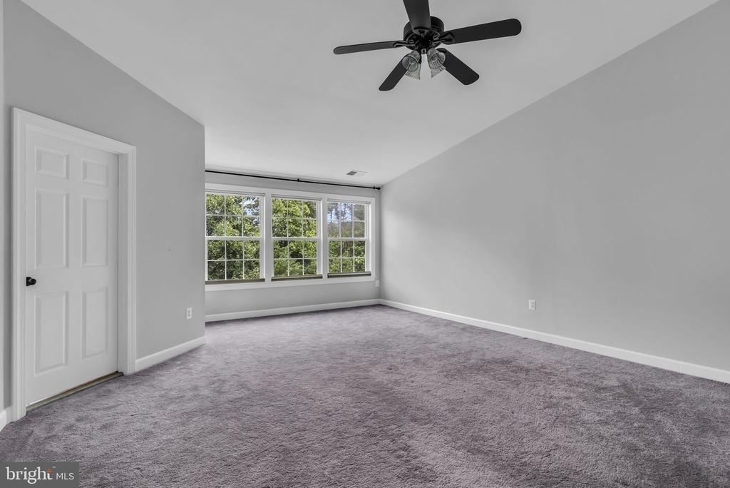 25241 Beach Place - Photo 28