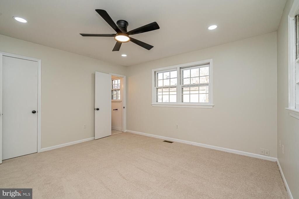 3535 Memorial Street - Photo 17