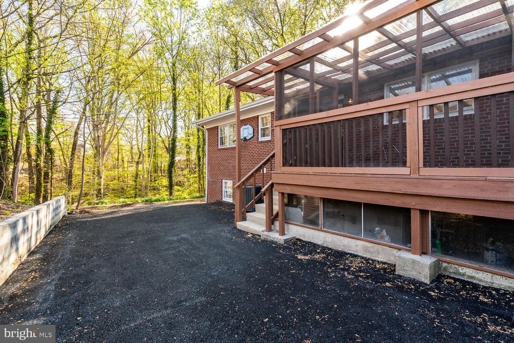 3535 Memorial Street - Photo 49