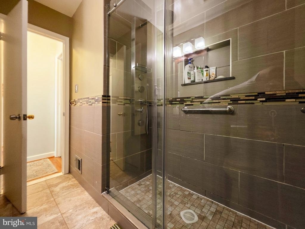 9910 Kingsbridge Drive - Photo 13