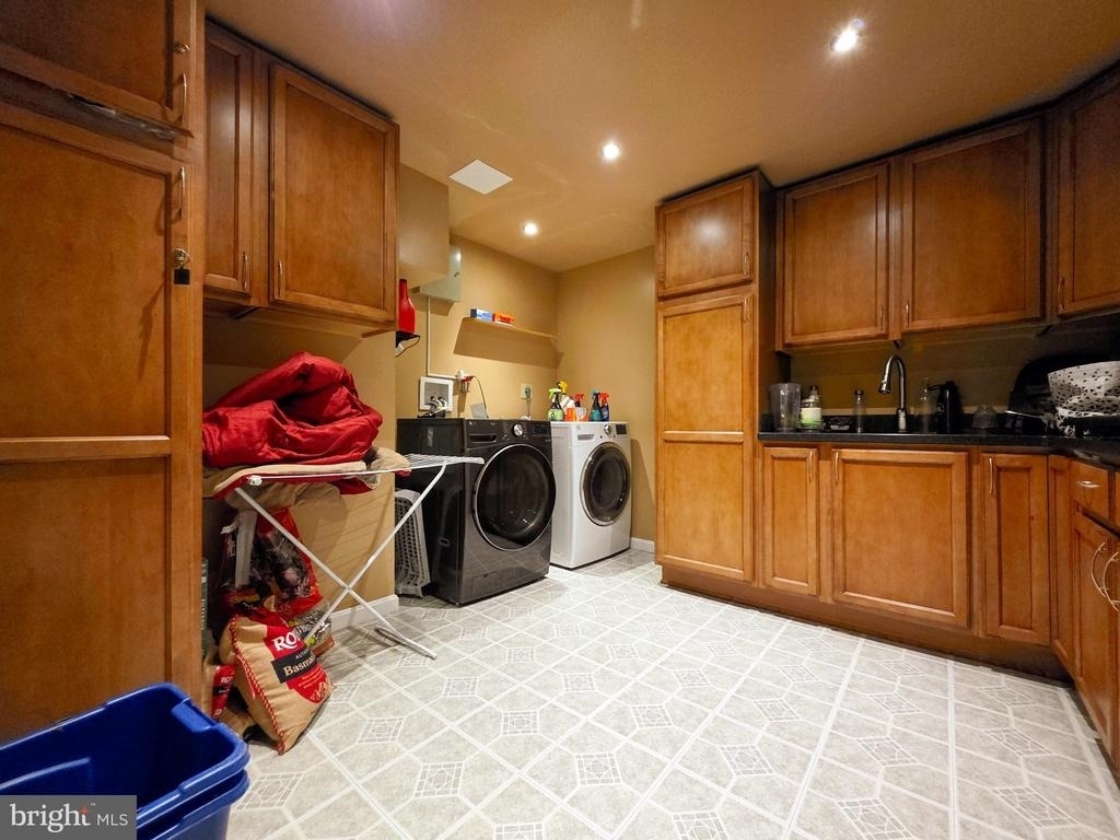 9910 Kingsbridge Drive - Photo 22
