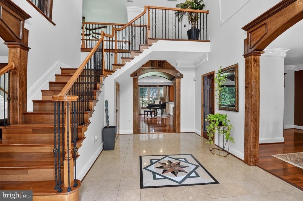 5124 Kenwood Drive - Photo 2