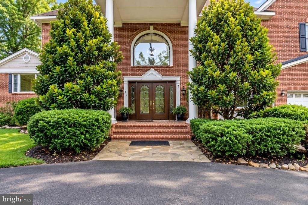 5124 Kenwood Drive - Photo 0