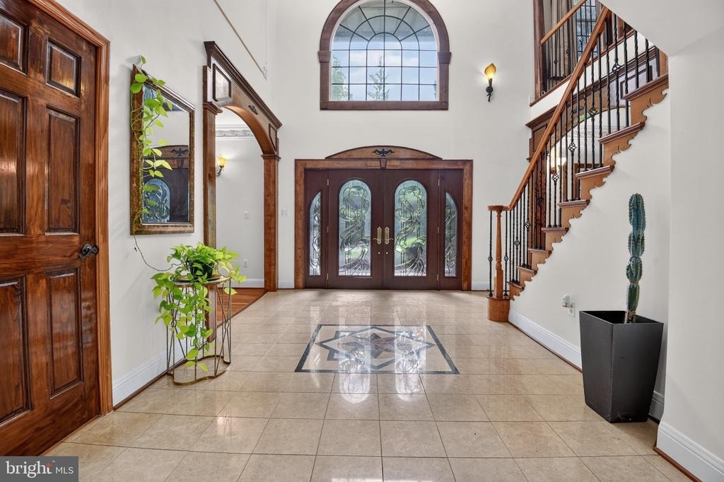 5124 Kenwood Drive - Photo 1