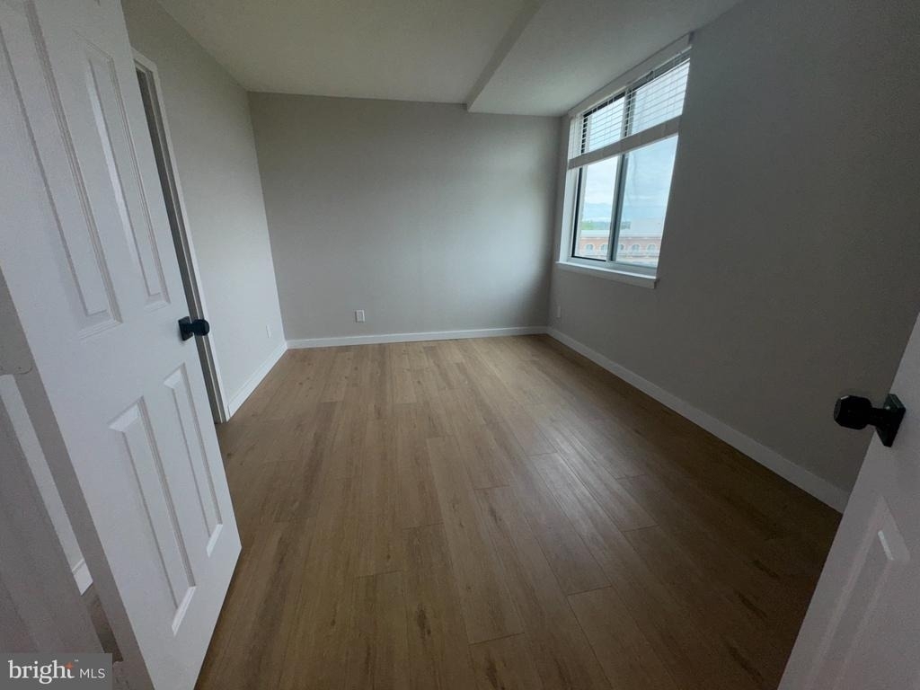 501 Slaters Lane - Photo 36