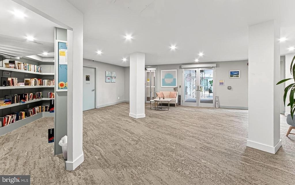 501 Slaters Lane - Photo 55