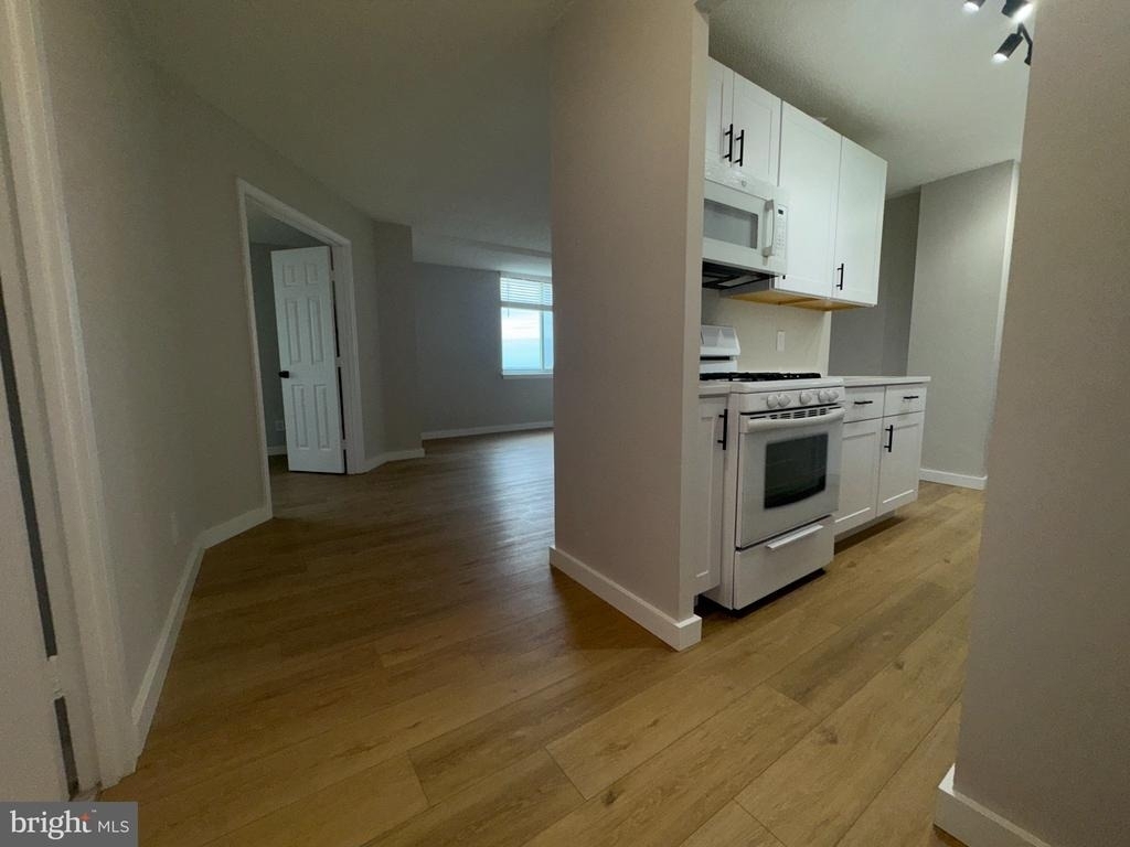 501 Slaters Lane - Photo 29