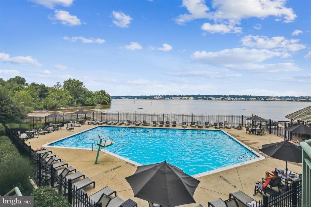 501 Slaters Lane - Photo 8
